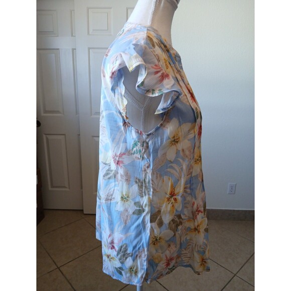 Cocomo Womens Blouse Top Size Medium Blue Floral Pleated Popover Flutter Sleeve - Picture 3 of 14